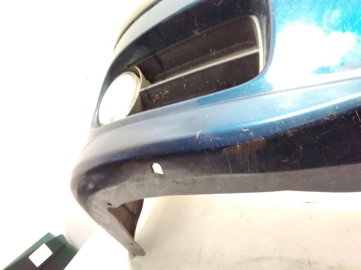 Nissan Almera Tino original Stoßfänger Stoßstange vorn blaumetallic Z01 Bj.2002
