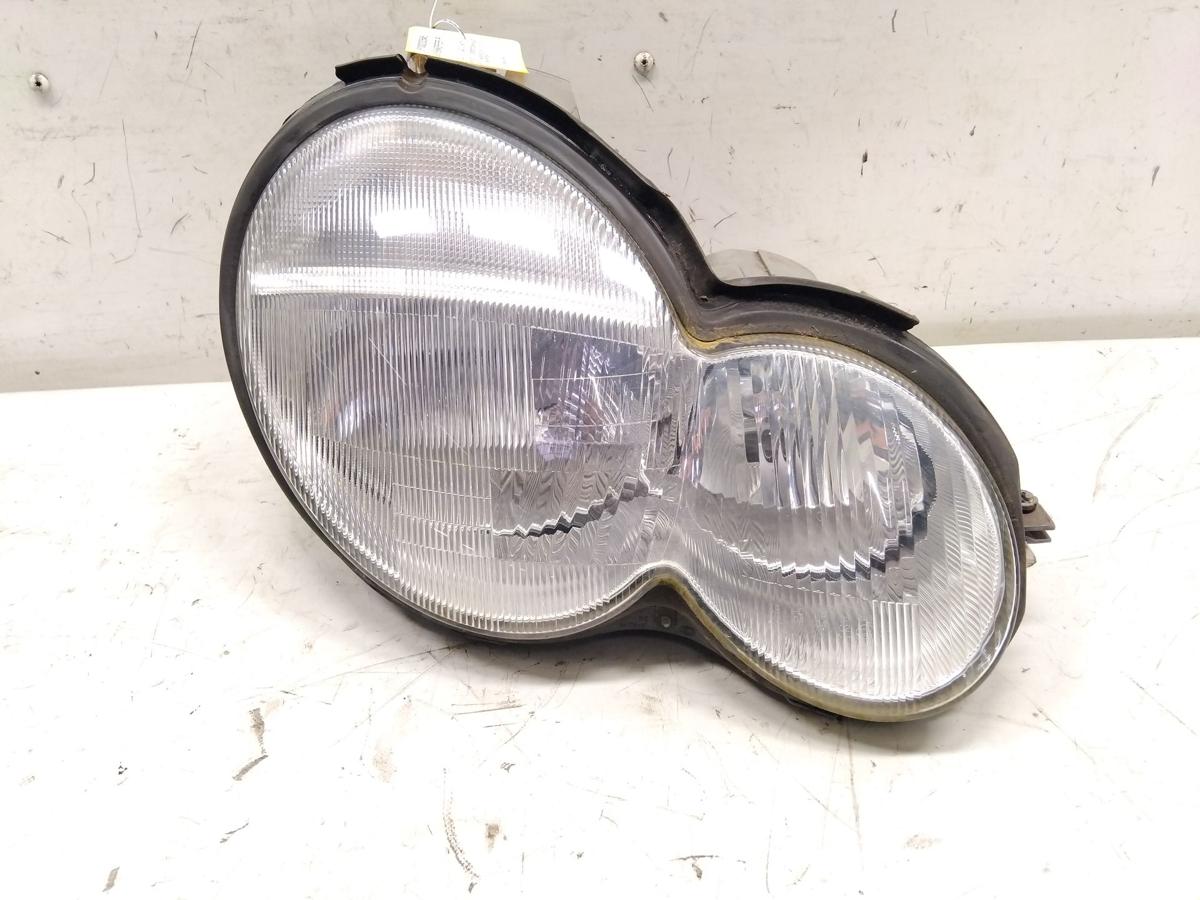 Mercedes Benz C203 Sportcoupe original Scheinwerfer rechts Hella mit LWR BJ2003