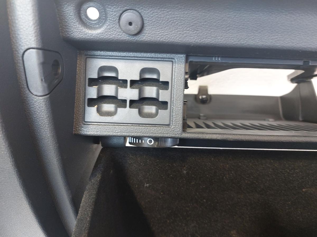 VW Golf 7 VII 5G AU Variant Handschuhfach Handschuhkasten Schalttafelkasten
