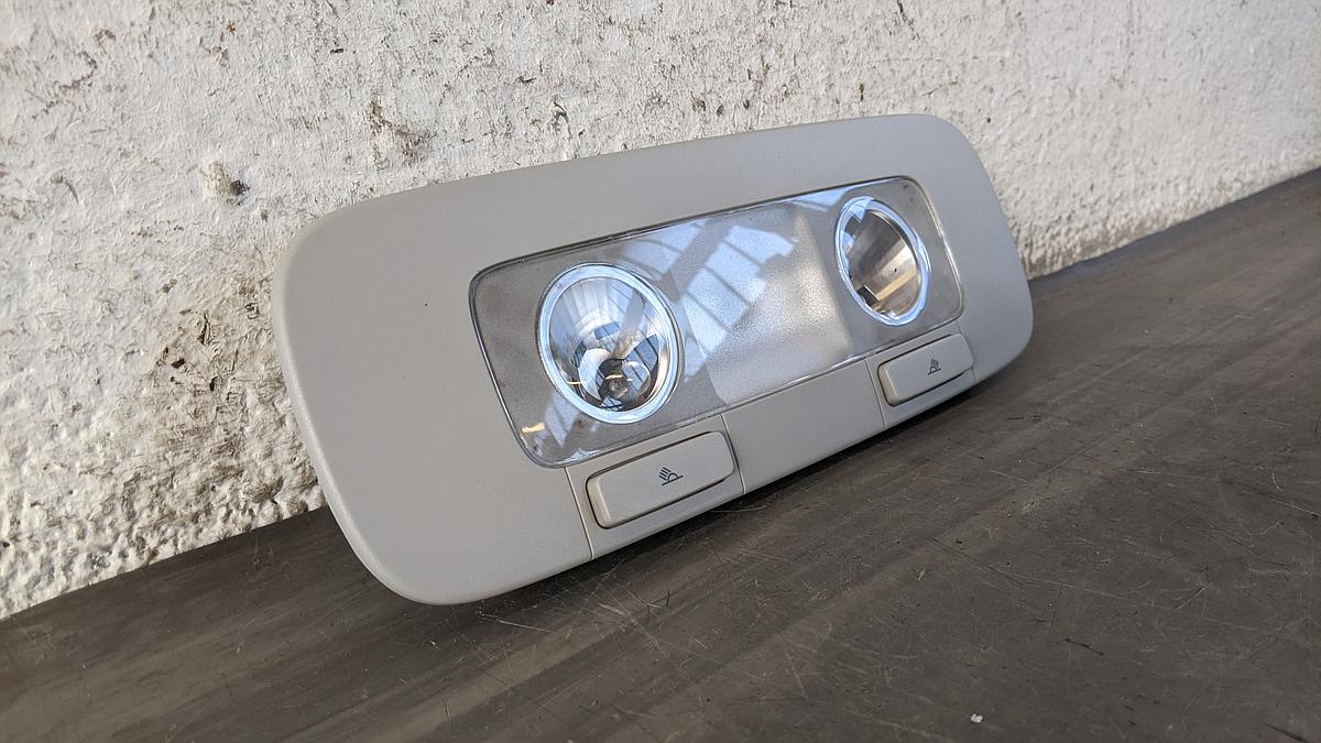 VW Golf 6 VI Innenleuchte hinten Licht innen 3C0947291D