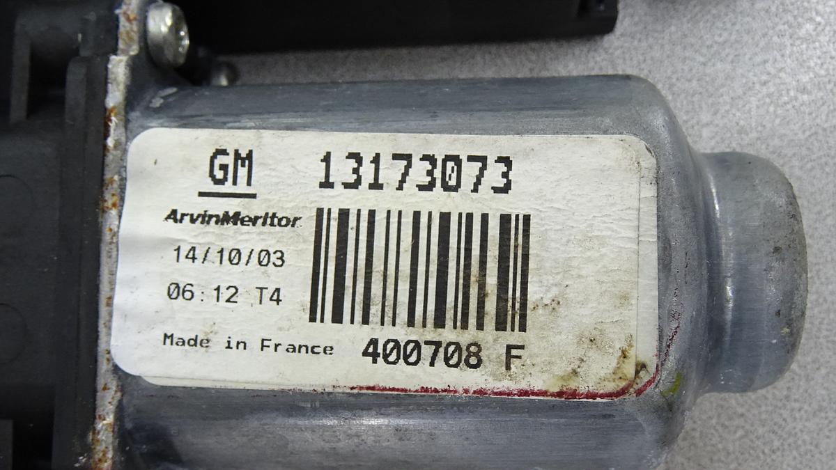 Opel Corsa C Fensterheber vorn links 13173065 13173073 Bj2003 inkl Motor 5 Türig