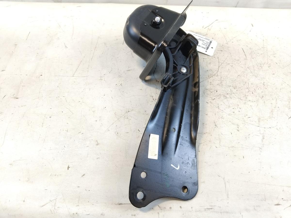 VW Golf 6 original Längslenker Hinterachse links mit Lagerbock Bj.2012