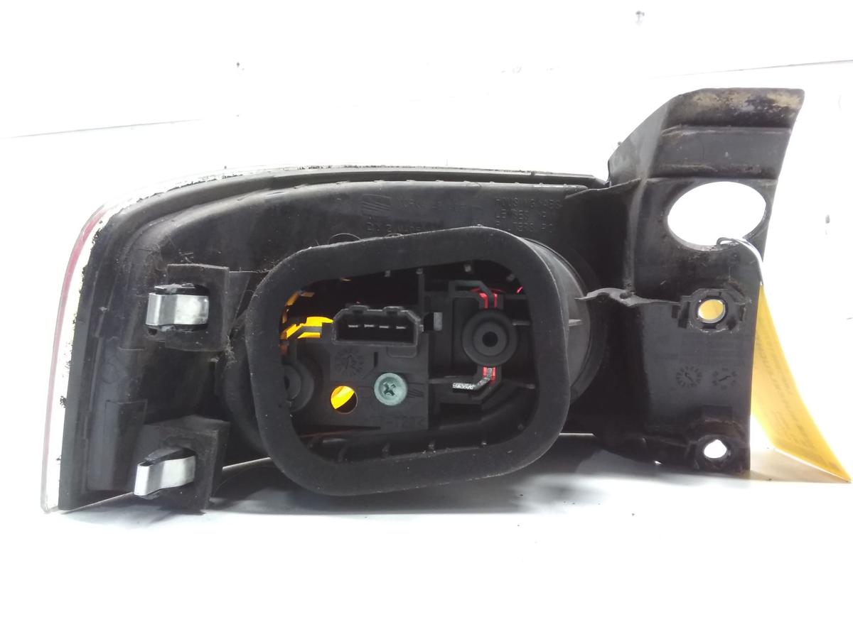 Seat Ibiza III 6L original R&uuml;ckleuchte Heckleuchte rechts au&szlig;en BJ2003
