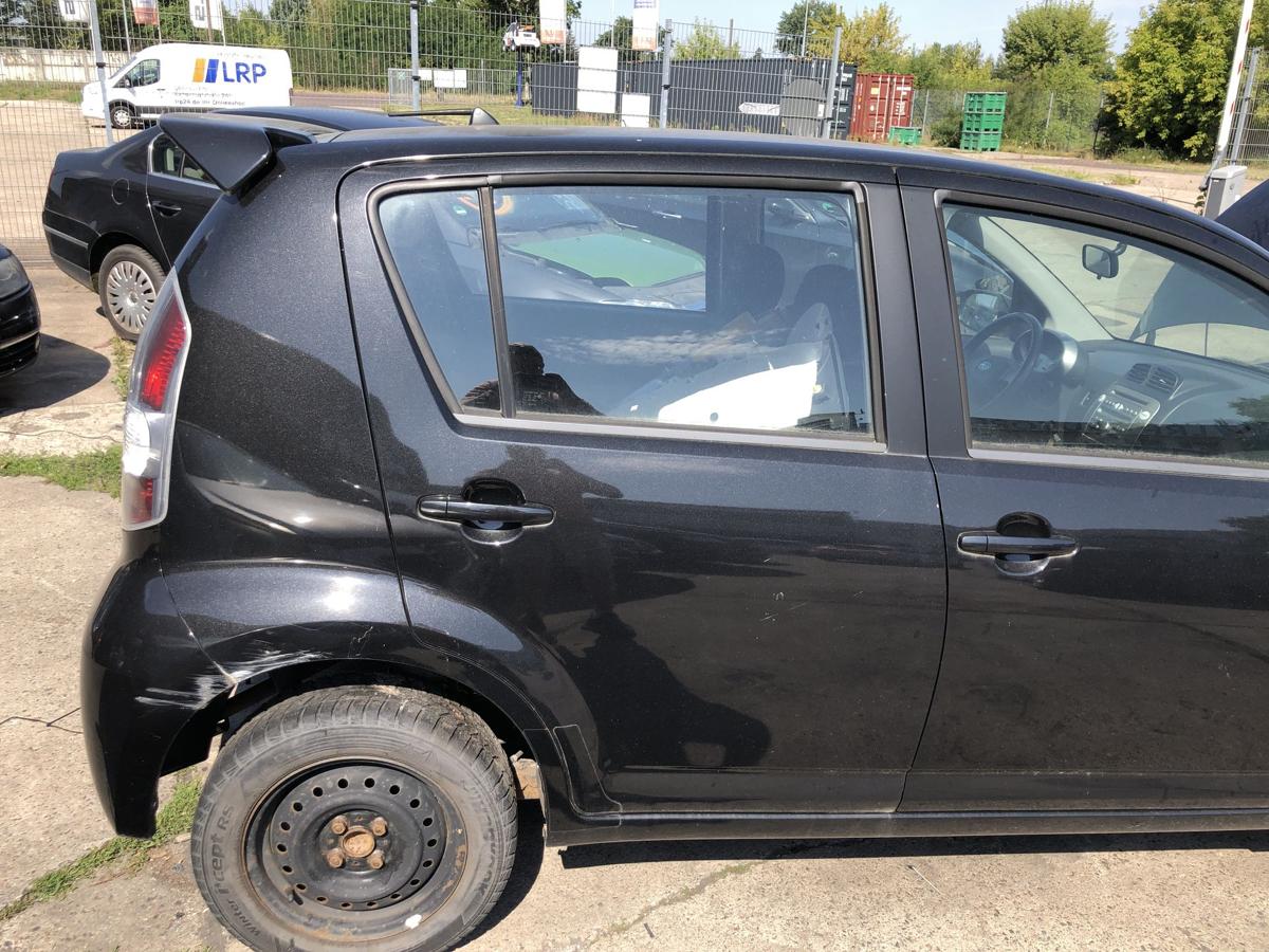 Subaru Justy 4 Typ M300F T&uuml;r hinten rechts Fondt&uuml;r im Rohbau schwarz