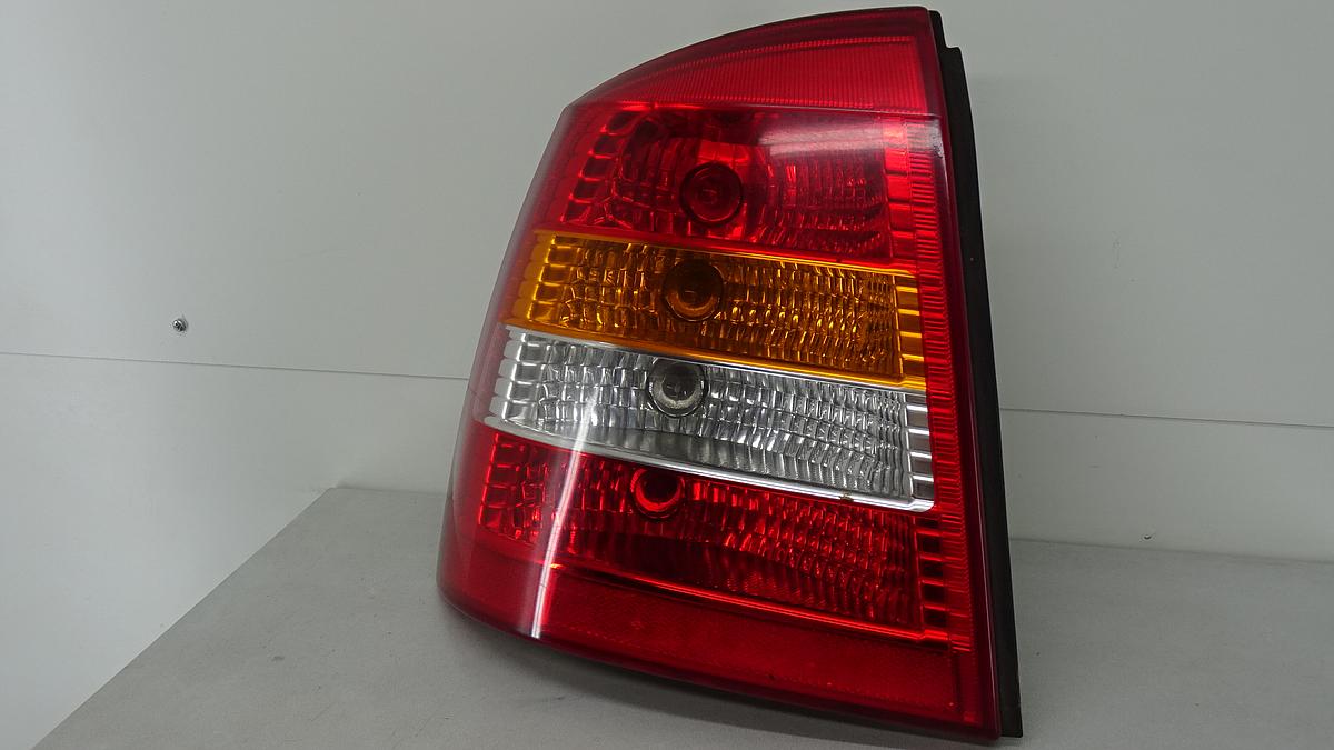 Opel Astra G BJ 1998 Rückleuchte Rücklicht links 3 und 5 Türig