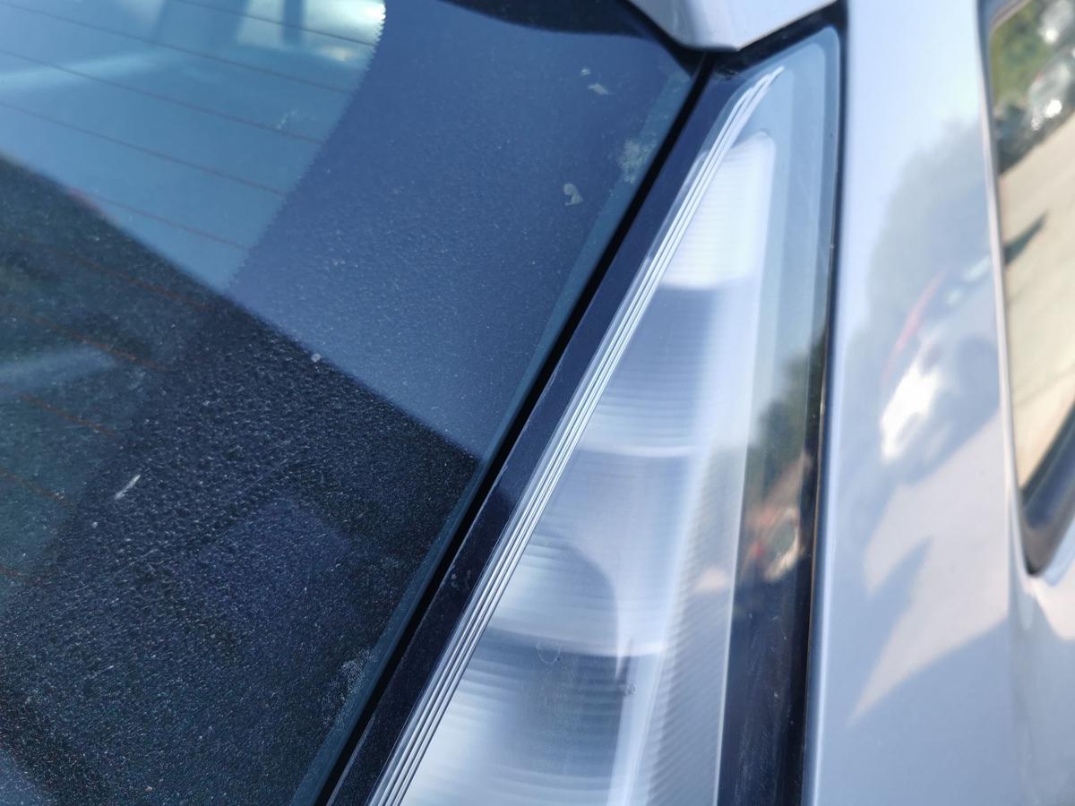 Saab 9-3 YS3 Kombi R&uuml;ckleuchte Schlussleuchte R&uuml;cklicht hinten rechts ab Bj 2007