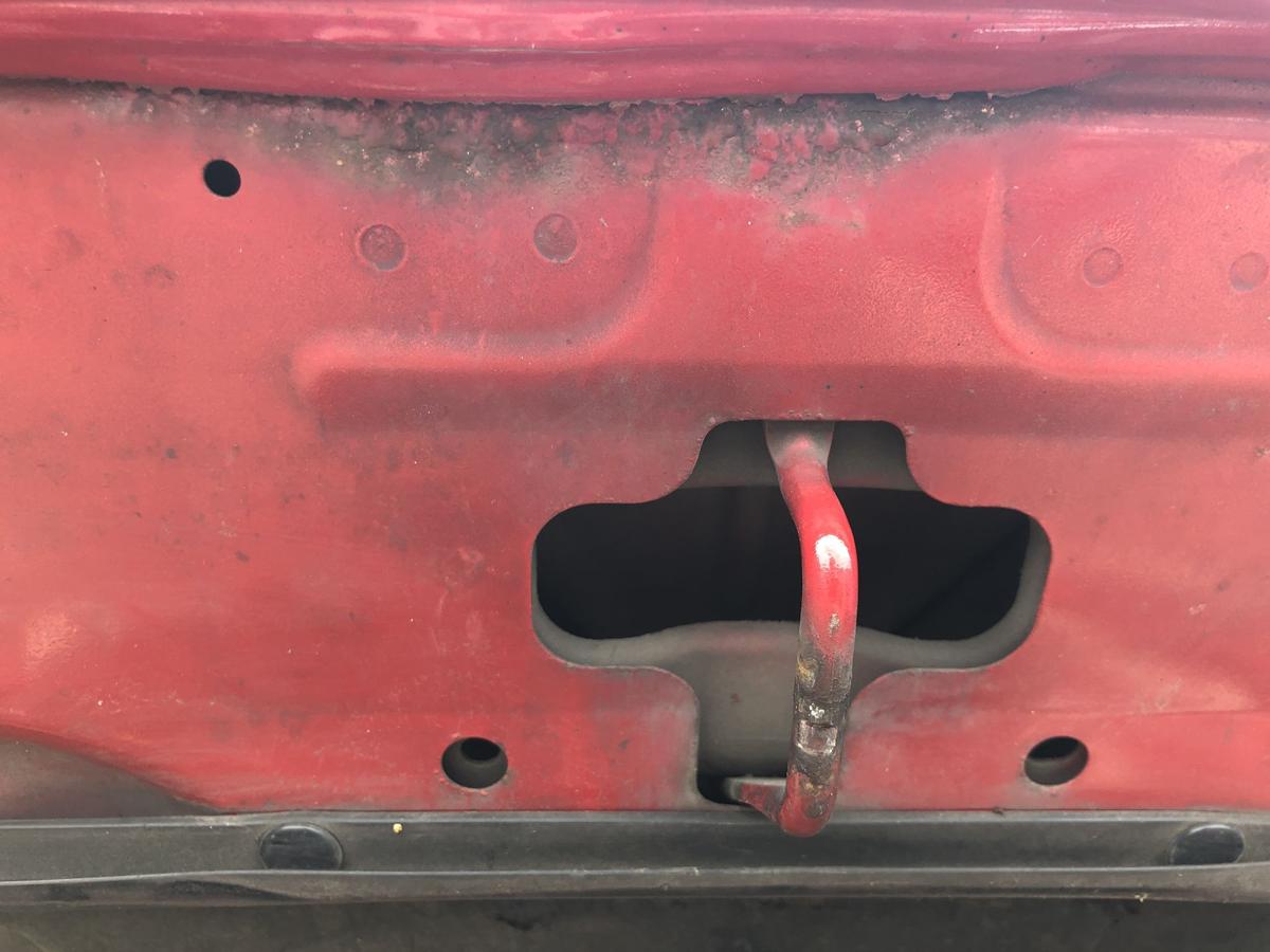 Mazda Demio DW Motorhaube Haube Klappe Deckel vorn Facelift rot ab 2000