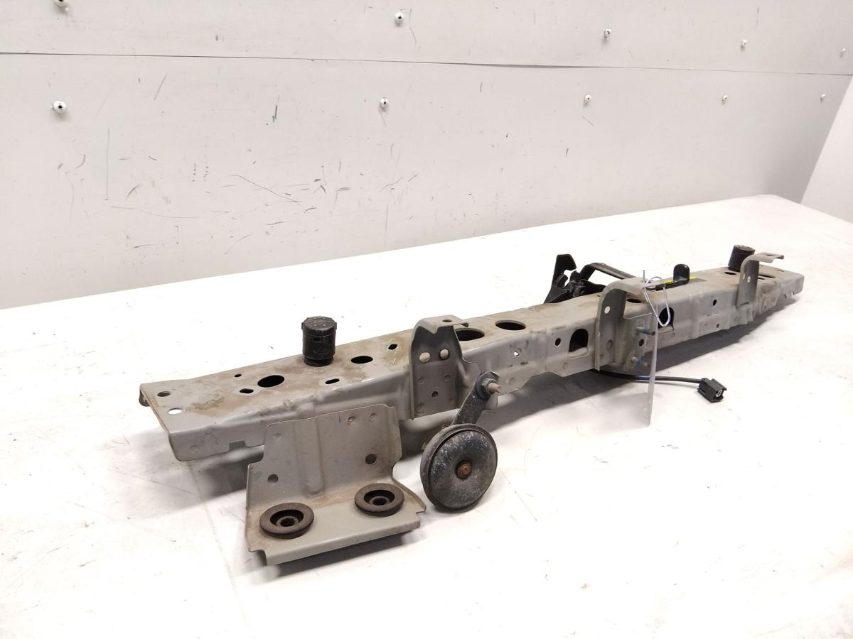 Nissan Micra 4 K13 original Quertr&auml;ger vorn oben Schlo&szlig;tr&auml;ger 1.2 72kw Bj.2013