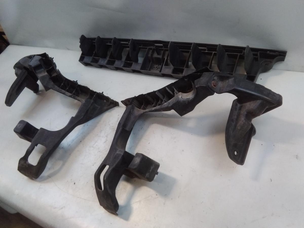 Peugeot 308 SW Kombi original Satz Halter F&uuml;hrungen Sto&szlig;f&auml;nger hinten Bj.2009