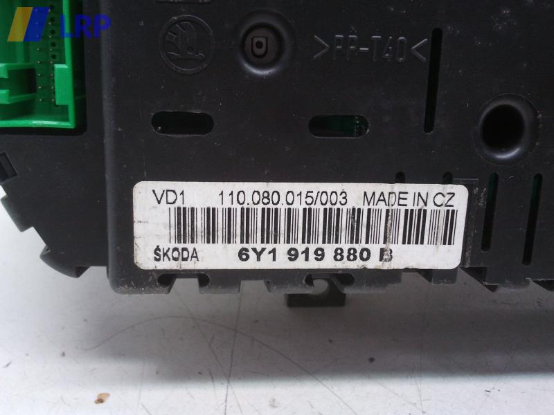 Skoda Fabia 6Y BJ2001 Kombiinstrument Tacho 110.080.015/003 VDO