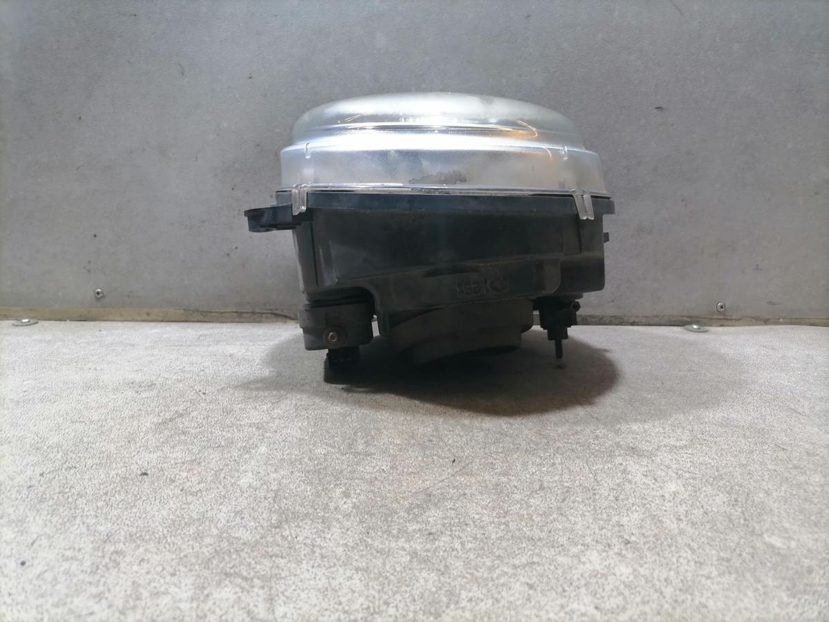 Jeep Cherokee KJ original Scheinwerfer vorn rechts Halogen mit LWR oberhalb vergilbt Bj.2001