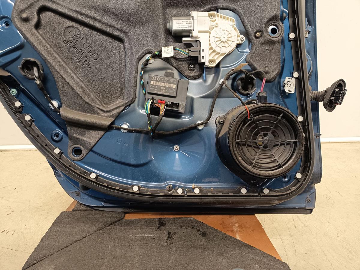 Audi A6 Avant 4F original T&uuml;r hinten links Fond (Roh) Z5B Stratosblau Bj 2005