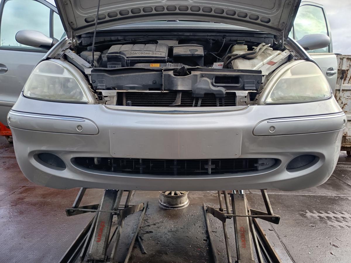 Mercedes W168 Mopf original Sto&szlig;stange F&auml;nger vorn Front 761 Polarsilber Bj 2001