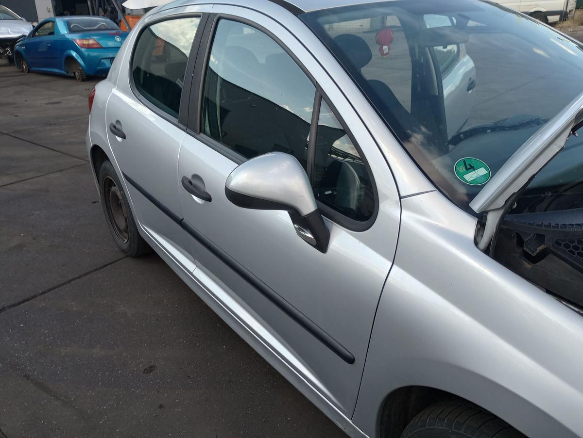 Peugeot 207 5türer orig Tür vorn rechts Beifahrer Roh EZR Aluminiumgrau Bj 2009