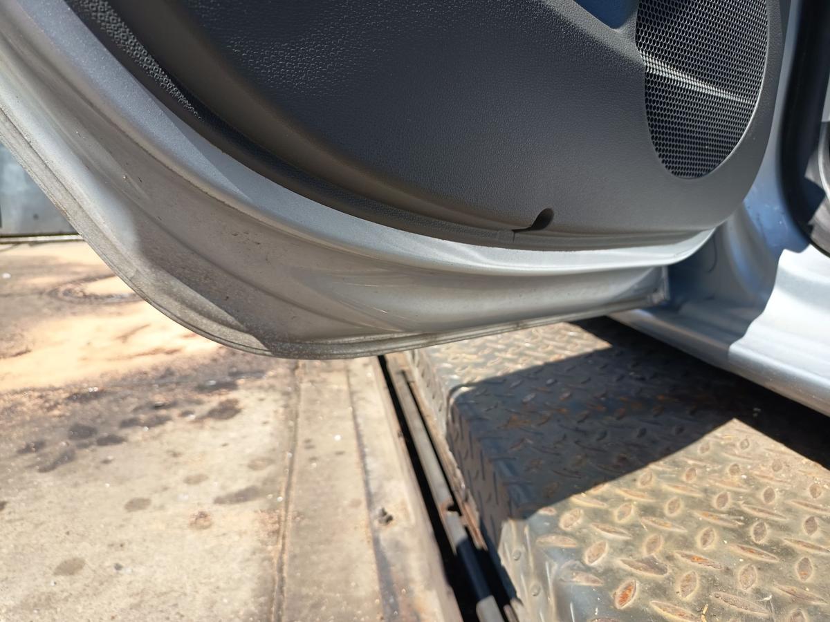 Seat Ibiza 6J original T&uuml;r Roht&uuml;r hinten links LS7Y Luna Silber Baujahr 2010