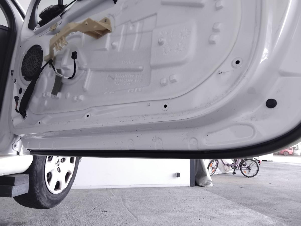 Peugeot 308 I T&uuml;r vorn rechts Beifahrert&uuml;r EWP Schneewei&szlig; 3-t&uuml;rig BJ2010