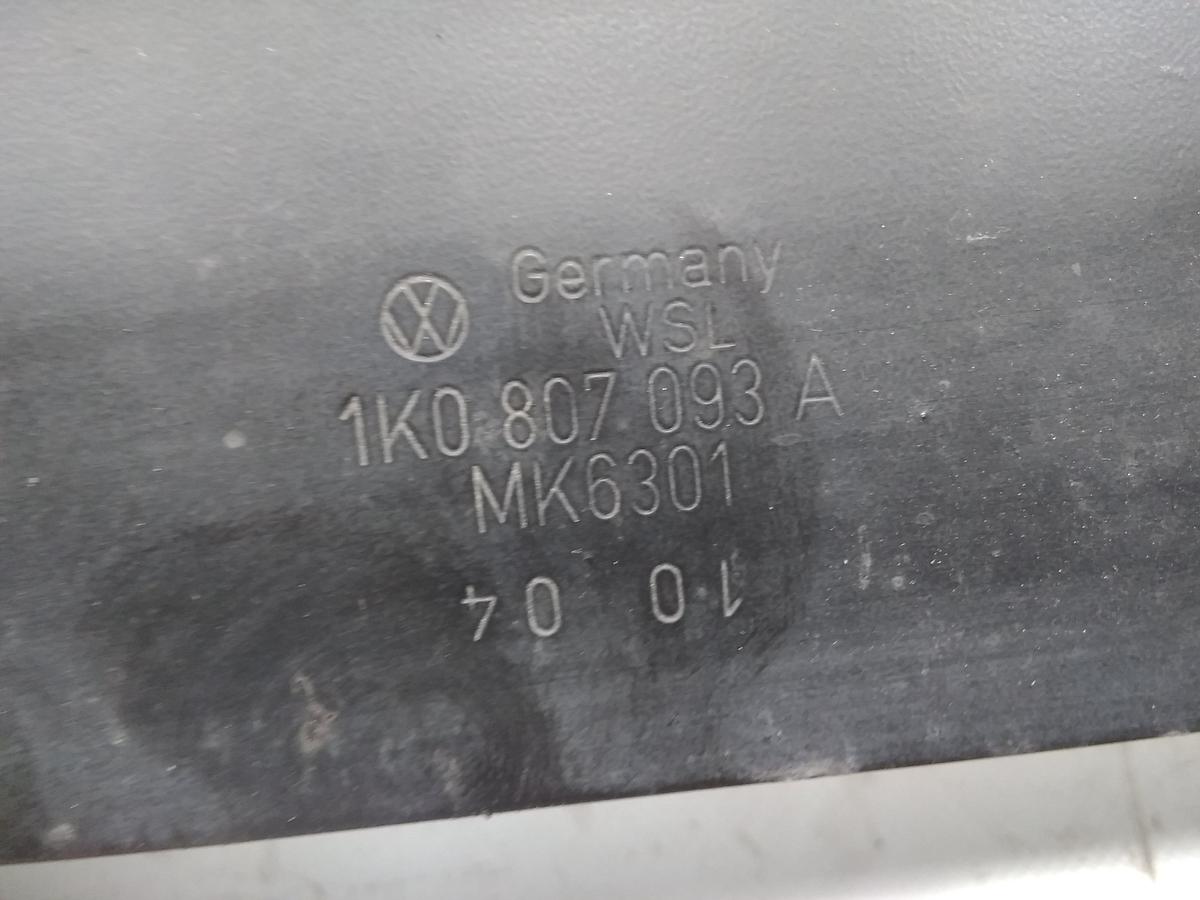 VW Golf 5 Bj.2004 original Metall-Träger Verstärkung Stoßfänger vorn unten