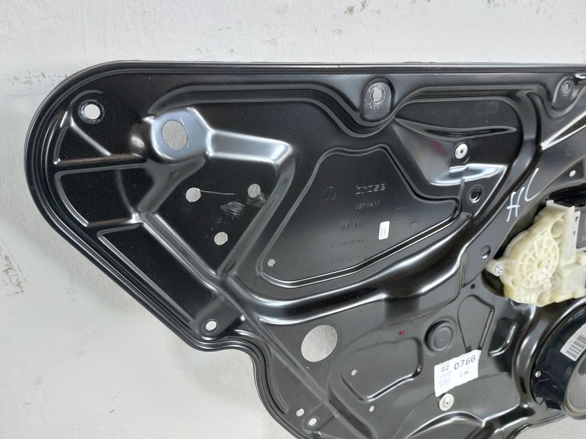 VW Passat 3C B7 Variant Fensterheber hinten links Motor Mechanik Grundplatte
