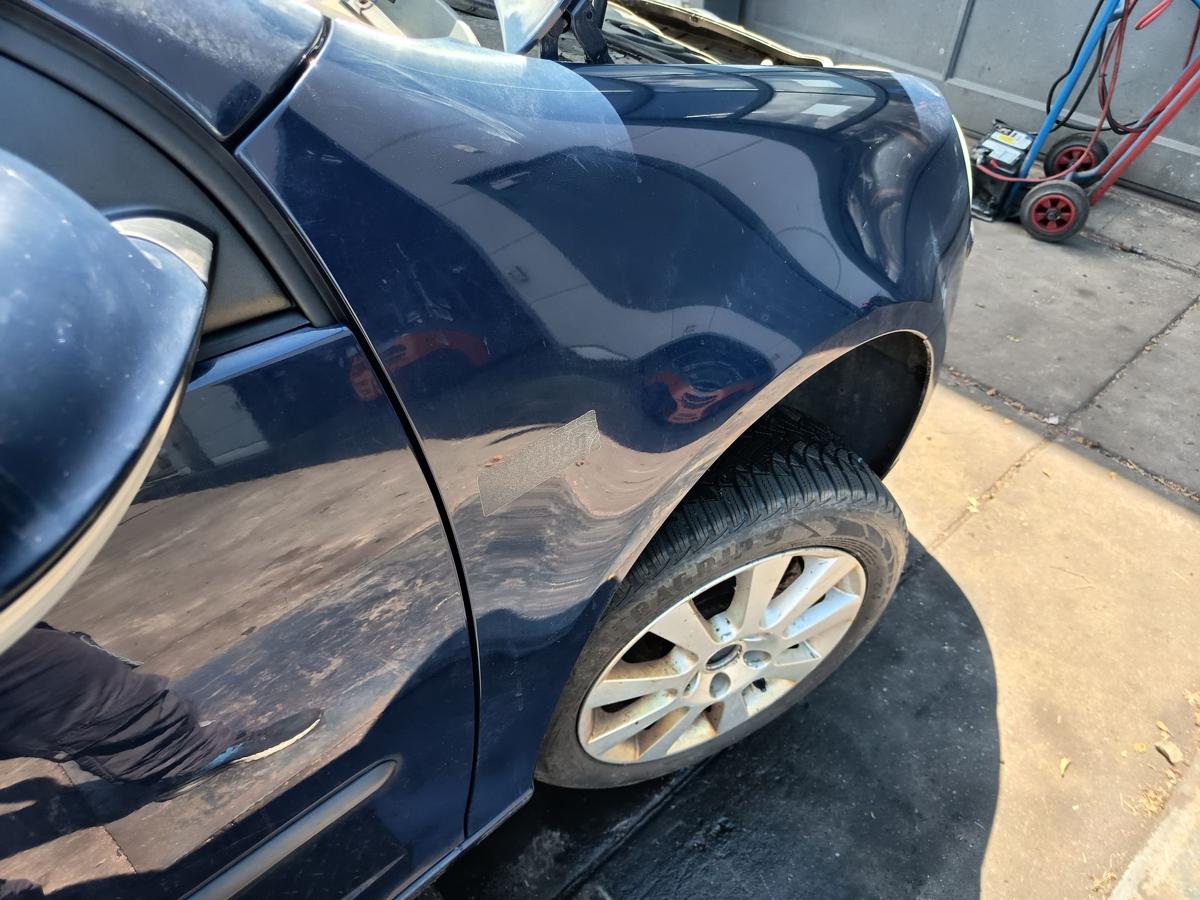 VW Golf V original Kotfl&uuml;gel rechts Seitenteil A5G Perlblau Bj 2003