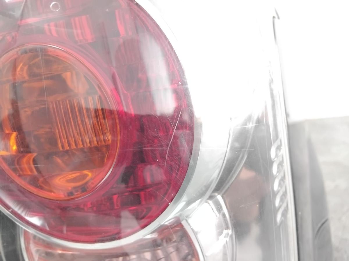 Toyota Corolla Verso II AUR10 original Rückleuchte Schlussleuchte rechts BJ2006