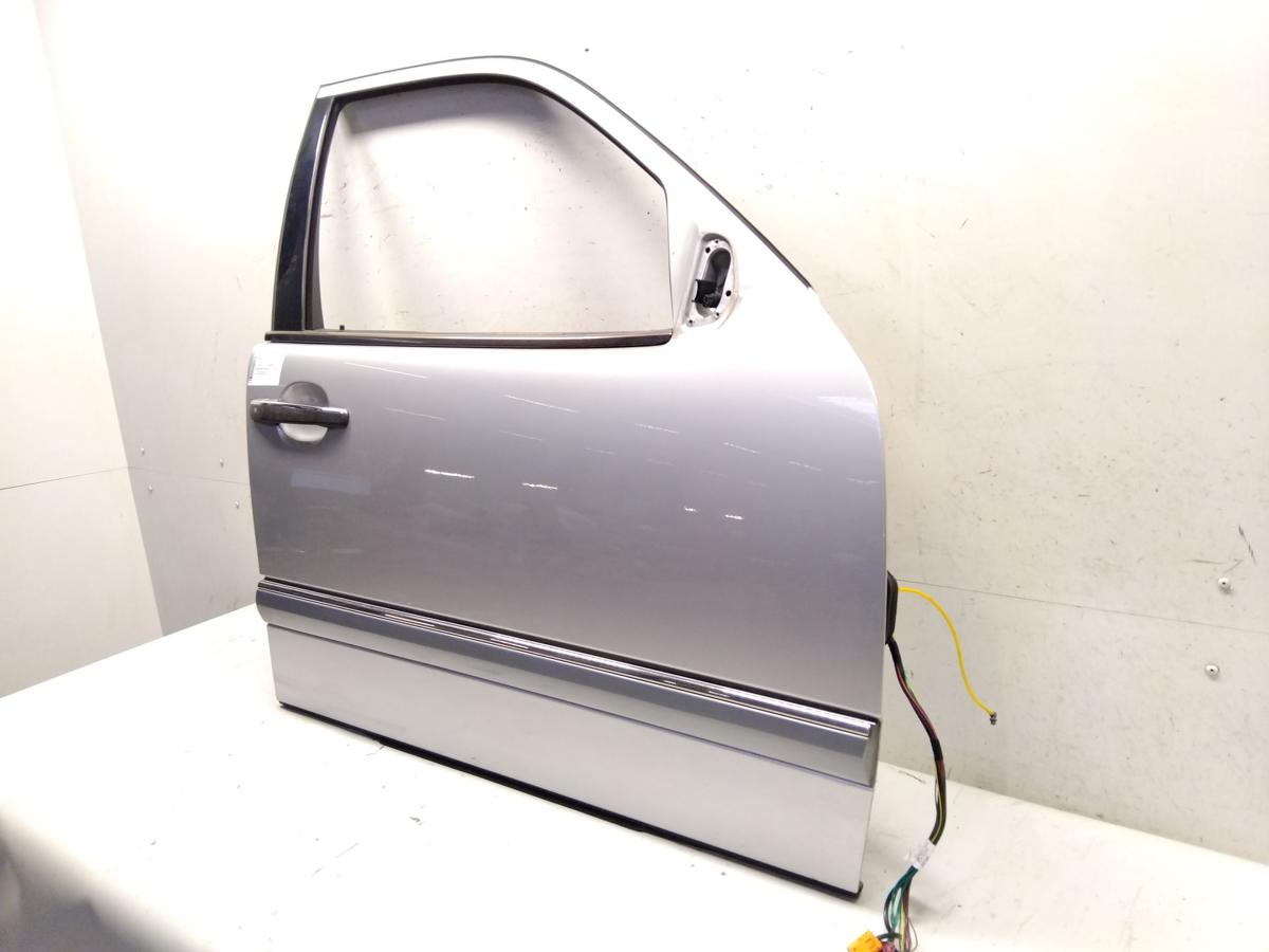 Mercedes E-Klasse 210 T&uuml;r vorn rechts Beifahrert&uuml;r brillantsilber 744 Bj.1998