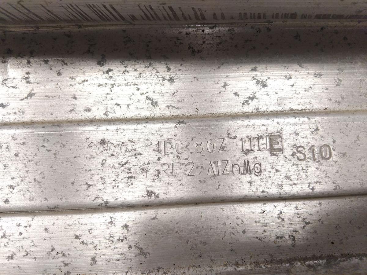 Audi A6 4F orig Tr&auml;ger Verst&auml;rkung Sto&szlig;f&auml;nger Sto&szlig;stange vorn 4F0807111E BJ2008