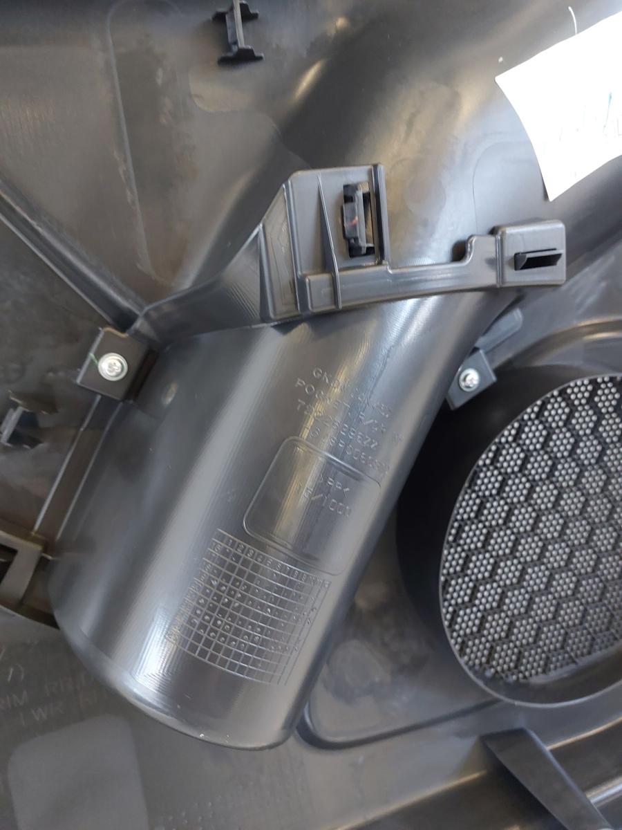 Mitsubishi Eclipse Cross GK0 ab21 T&uuml;rverkleidung hinten rechts T&uuml;rpappe Fond OEM