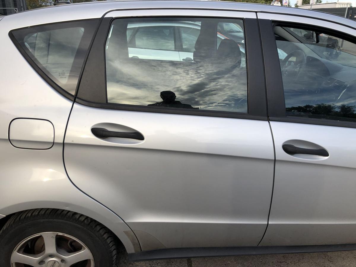 Mercedes A Klasse W169 bis 08 Tür hinten rechts vor Mopf Fondtür 761 silber