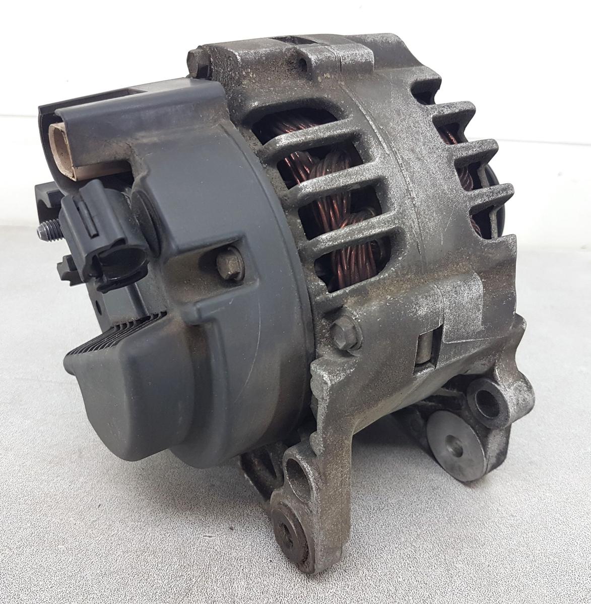 VW Polo 9N Lichtmaschine Generator 70A 03D903025H 2542747A Bj03 1,2 40kw AWY