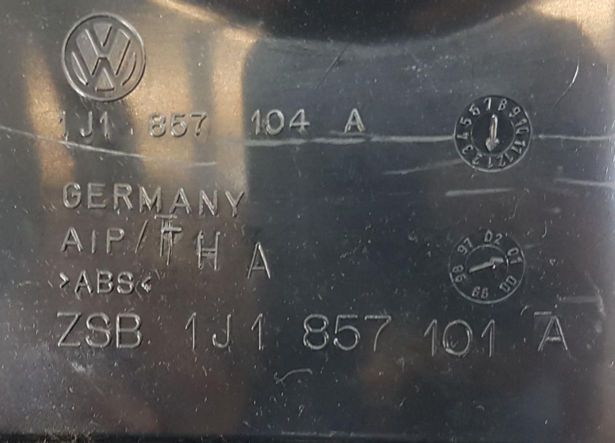 VW Golf IV Handschuhfach 1J1857101A in schwarz Bj2001