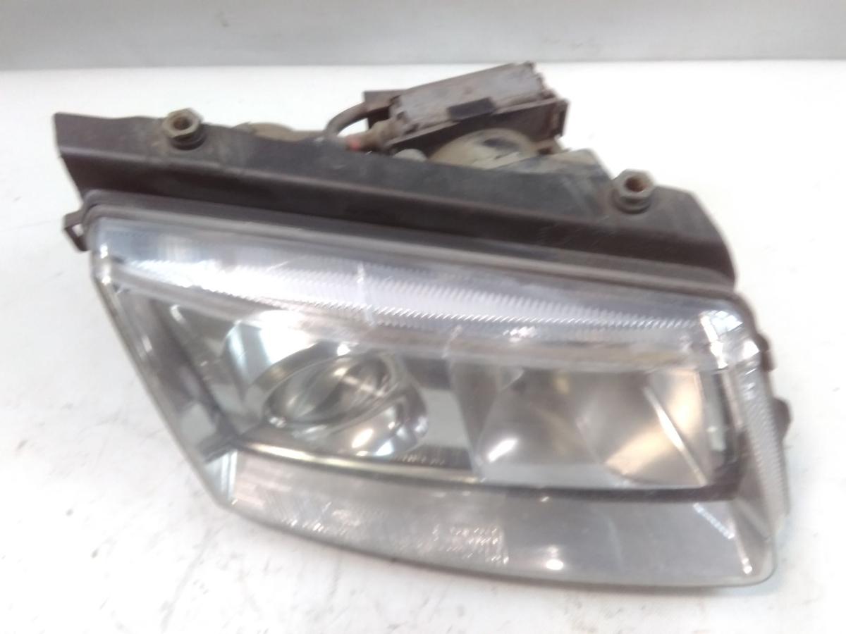 VW Passat 3B original Scheinwerfer rechts Xenon mit LWR HELLA BJ1999