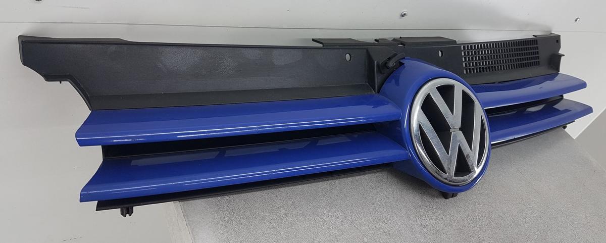 VW Golf IV Kühlergrill 1J0853651F in LW5Z Jazzblue Bj1999 mit Emblem