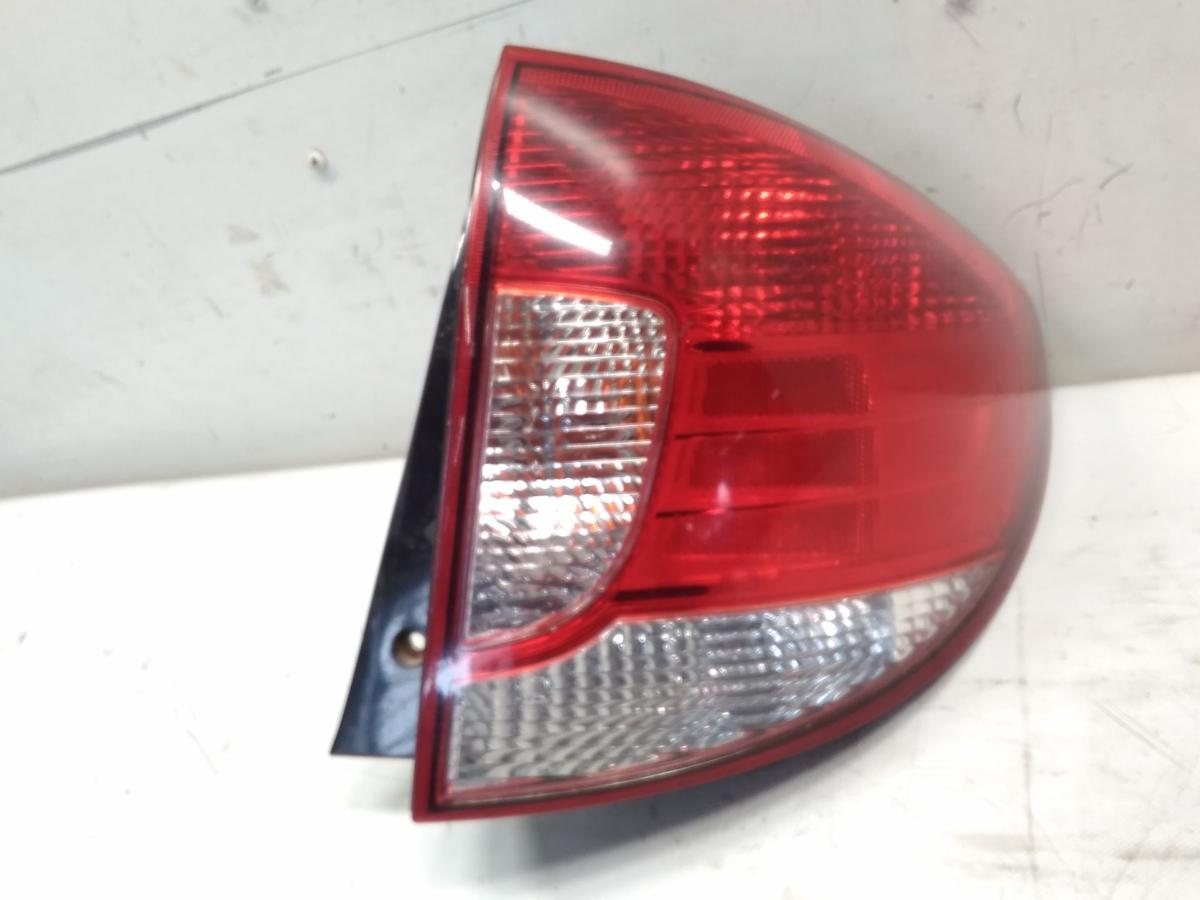 Kia Rio DC original Rückleuchte Heckleuchte rechts Fließheck Facelift Bj.2003