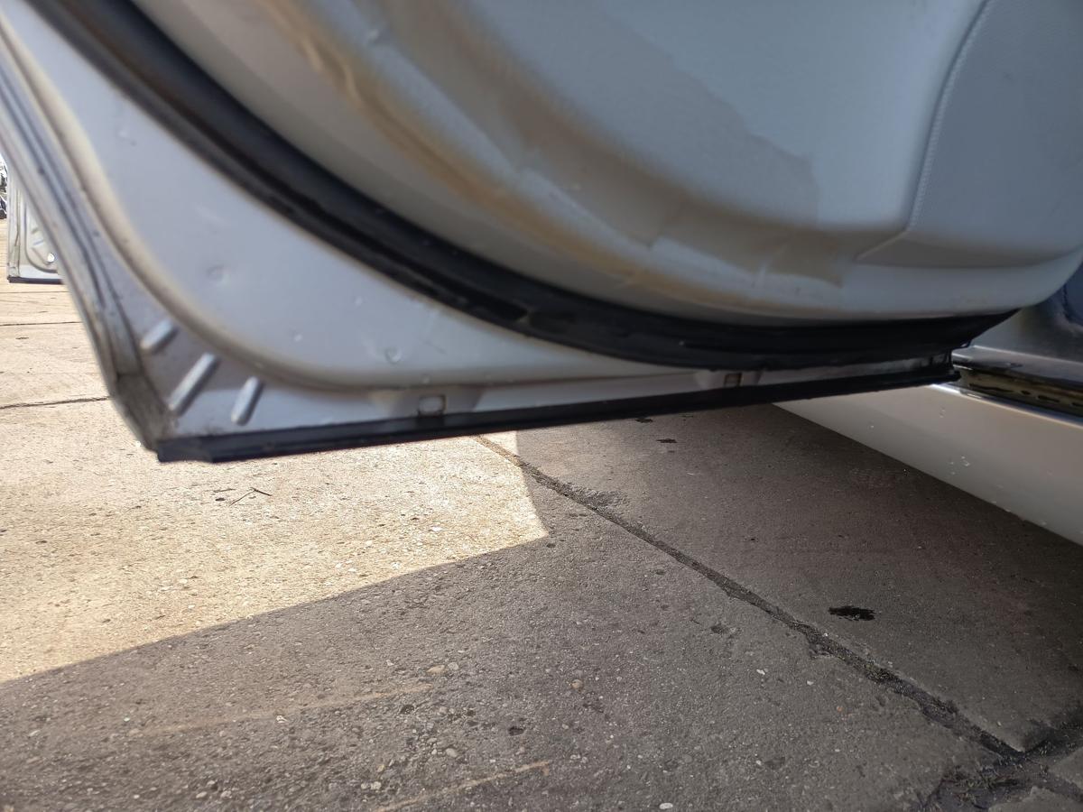 Mercedes S203 original T&uuml;r hinten links Fond 744 Brillantsilber Bj 2002