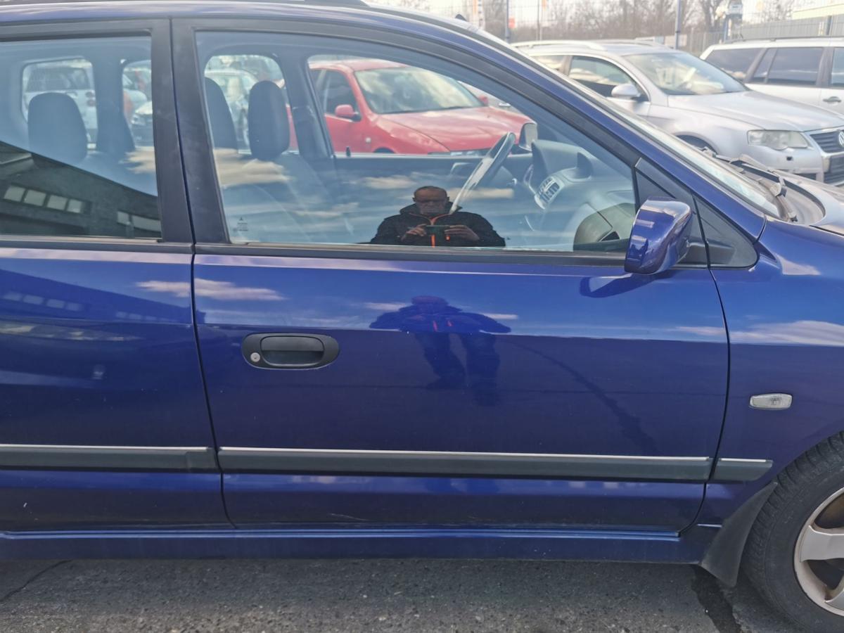 Mitsubishi Space Star DG0 Beifahrert&uuml;r T&uuml;r Rohbaut&uuml;r vorn rechts T18Virtual Blue