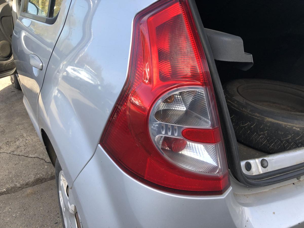 Dacia Sandero BS0 R&uuml;ckleuchte links R&uuml;cklicht Heckleuchte Schlussleuchte
