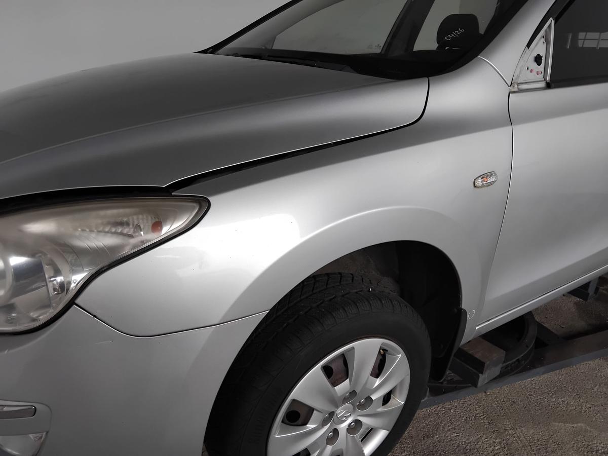 Hyundai i30cw Kombi FD original Kotfl&uuml;gel vorn links mit Blinker BJ2009 2R Continental Silver