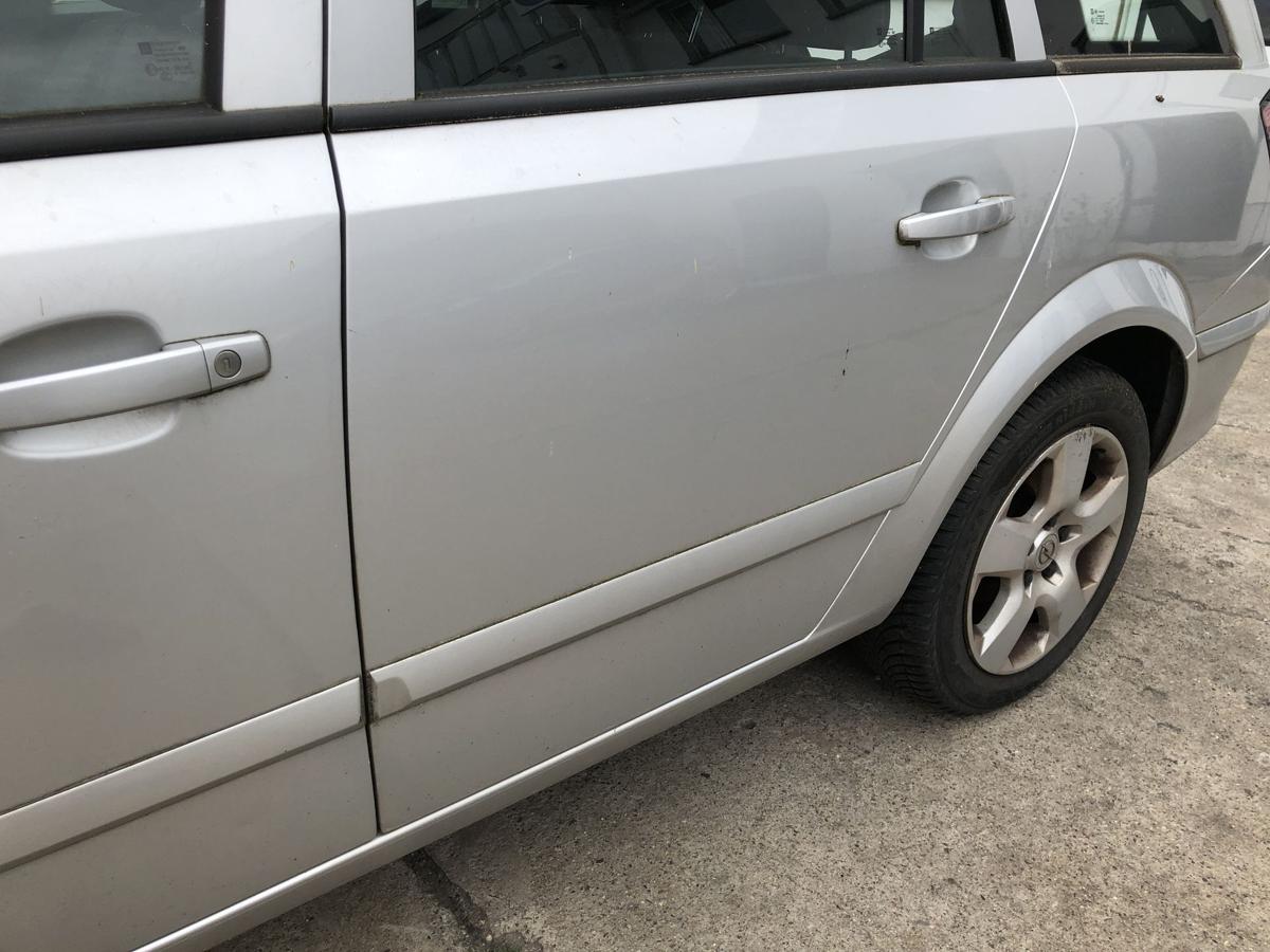 Opel Astra H Caravan T&uuml;r hinten links Fondt&uuml;r Kombi im Rohbau 2AU Starsilber