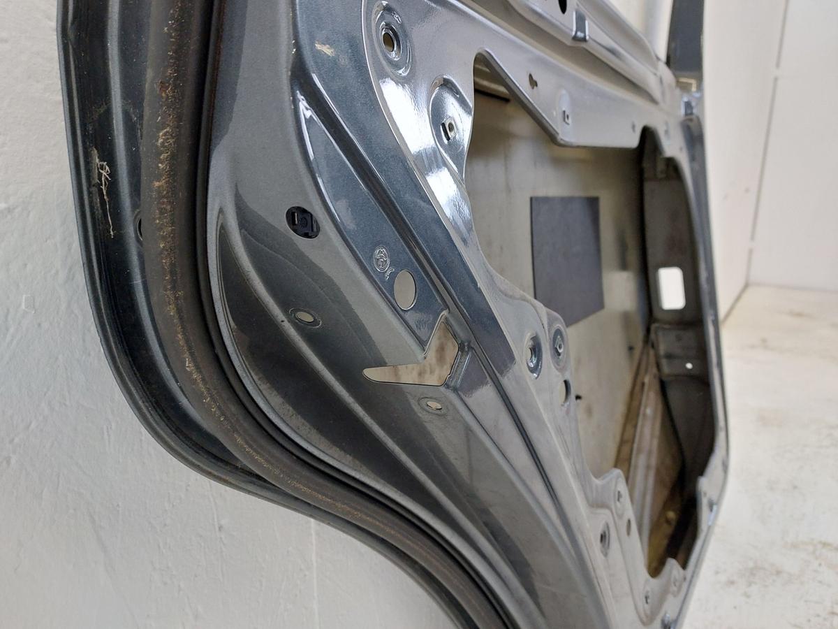 VW Touran 1T 1T1 T&uuml;r hinten links Fodt&uuml;r im Rohbau Dellen LD7X grau