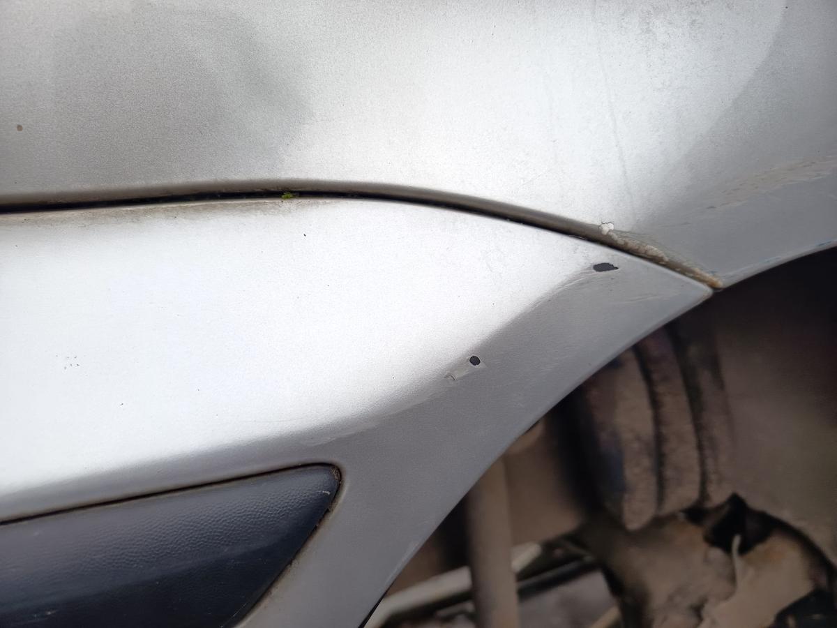 VW Polo III 6N2 original Sto&szlig;stange F&auml;nger hinten/Heck A7W Reflexsilber Bj 2001