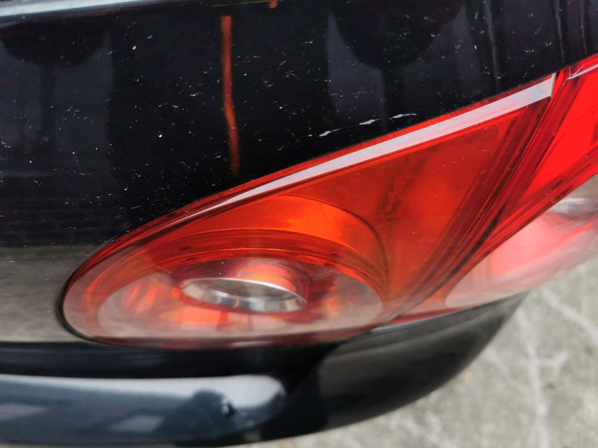 VW Golf V 5 1K Rückleuchte Schlussleuchte Rücklicht hinten innen rechts