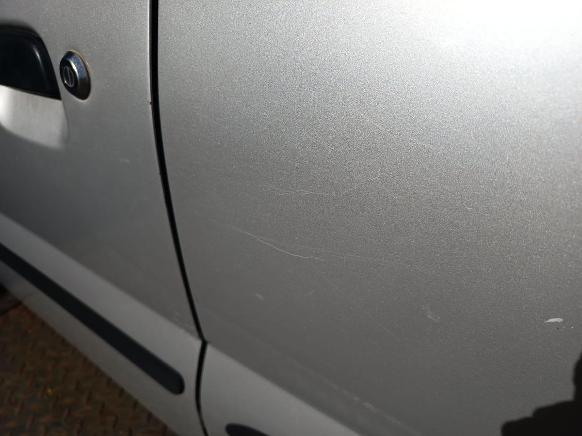 Suzuki Ignis I original T&uuml;r hinten links Fond Fahrerseite Z2S Silber Bj 2001