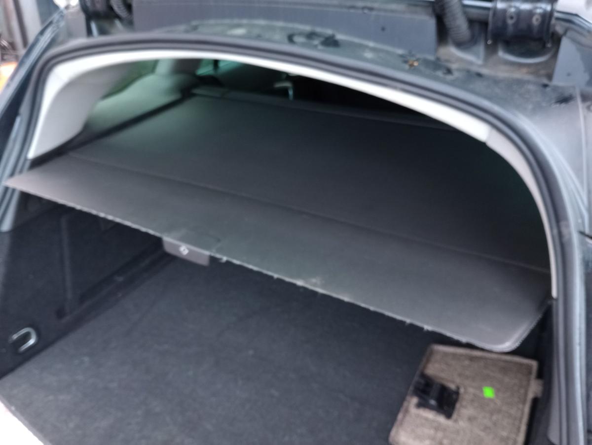 Opel Insignia A Sports Tourer Laderaumabdeckung Rollo Hutablage schwarz Bj 2012