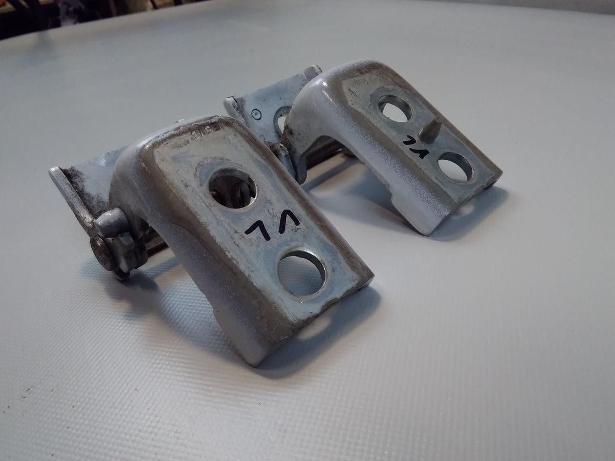 Opel Vivaro C original Satz Türscharniere vorn links unfallfrei Bj.2020