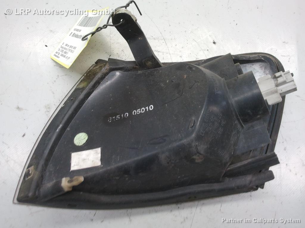 Toyota Carina E T19 Blinker Blinkleuchte vorn rechts 8151005010 weiß BJ1996