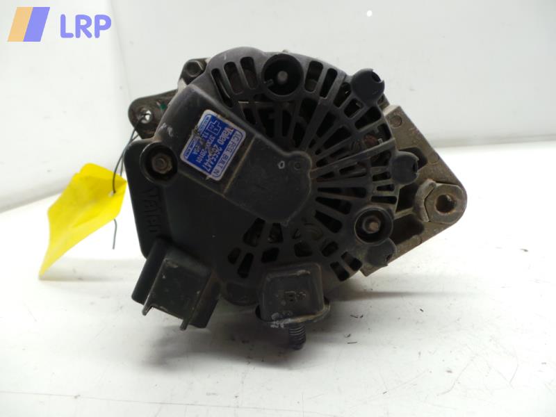 Hyundai i30 FD Lichtmaschine 90A Generator 373002B101 26555447 VALEO BJ2008