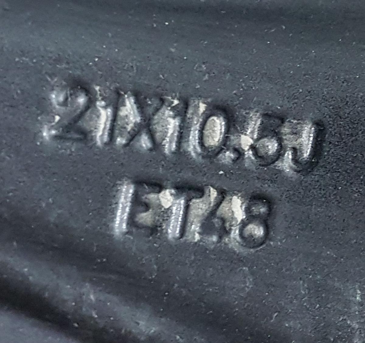 Tesla Model Y Radsatz Alufelgen Bj22 10,5x21 ET48 1188226-00-C 21 Zoll Sommer