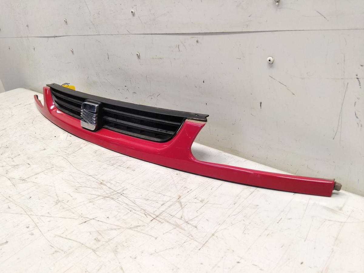Seat Arosa 6H original K&uuml;hlergrill mit Frontblende tornadorot LY3D Bj.1999