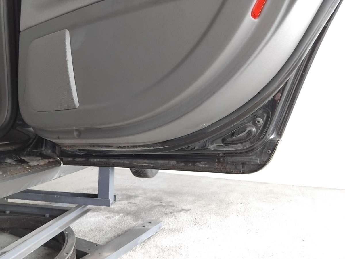 Audi A4 8E B6 Limousine Tür hinten rechts LZ9W ebonyschwarzmetallic BJ2002