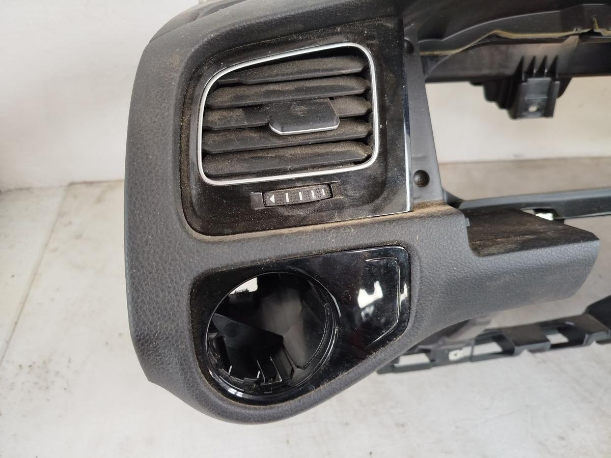 VW Golf 7 VII 5G AU Variant Armaturenbrett Cockpit Schalttafel Armaturenträger